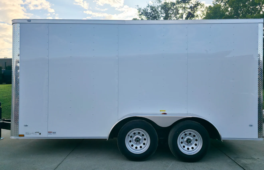7x14x7 Enclosed Trailer White Flat Nose (2) 3500lb Axle